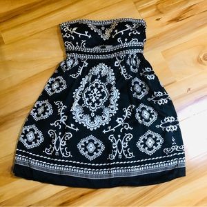 White House Black Market.  Black White Print Silk Strapless Mini Dress 8
